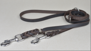 Hundeleine geflochten verstellbar.